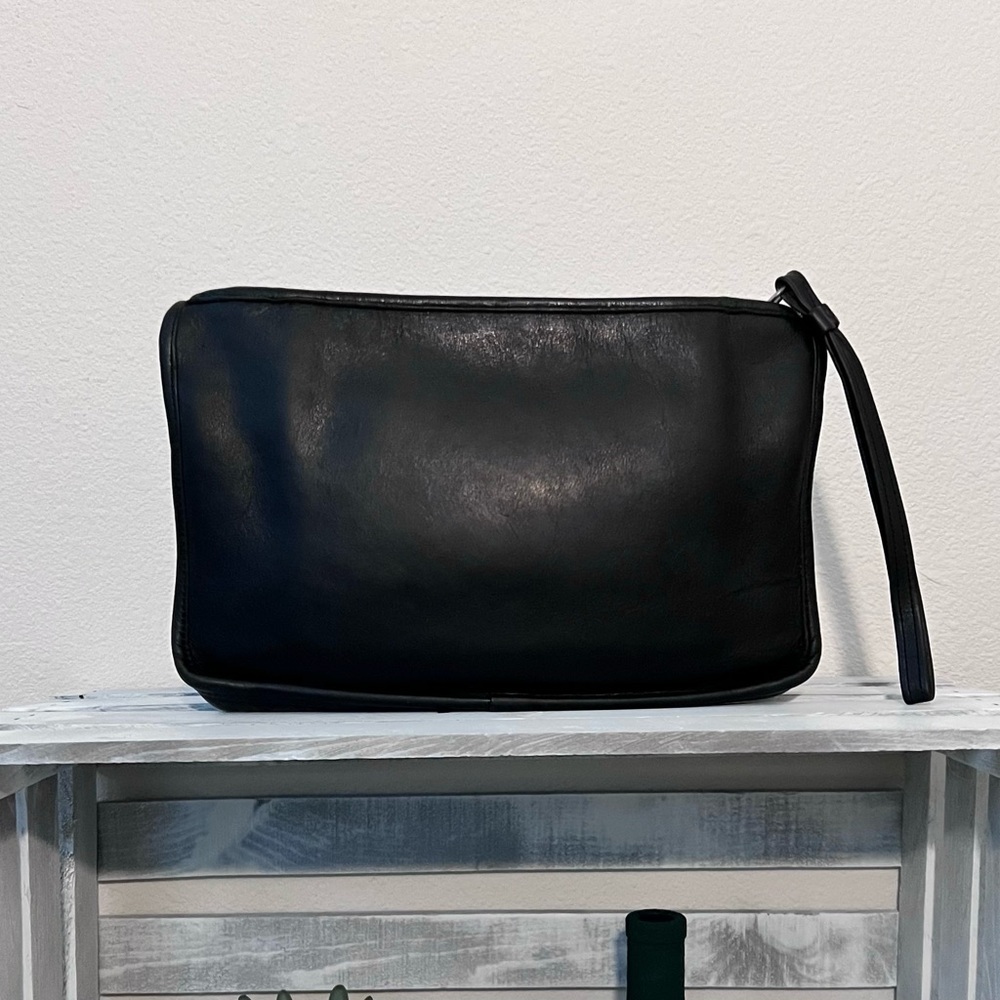 Vintage Coach Zippered Wristlet Clutch - Picture 3 of 11